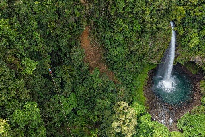 7 - Cable Zipline Adventure : Fliegen Sie über den Wasserfall La Fortuna