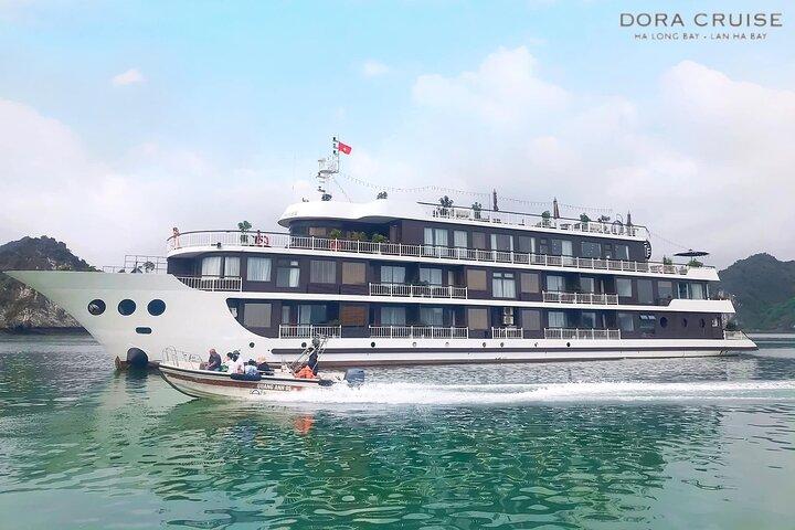 Dora Cruise 3D2N : Cabines avec balcon privé dans la baie d'Halong et la baie de Lan Ha