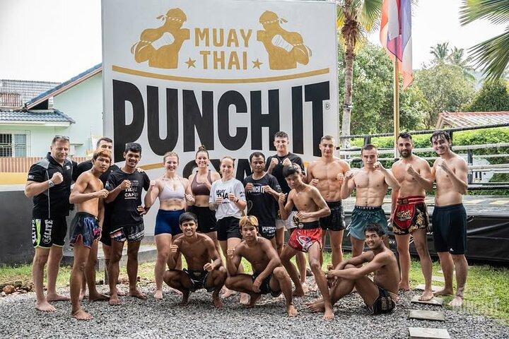 Muay Thai Training in Koh Samui with Thai Fighters