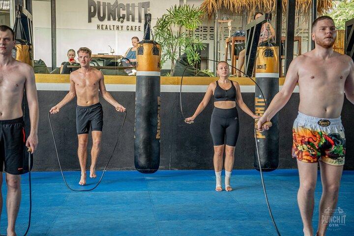 Muay Thai Training in Koh Samui with Thai Fighters