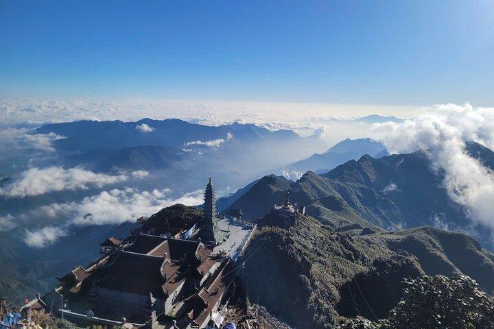 Tour privato della funivia Sapa Fansipan e del ponte di vetro
