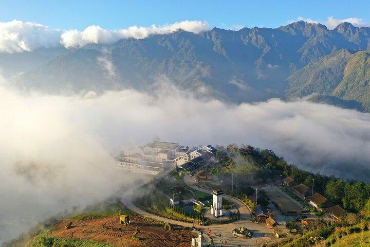 Privat Cat Cat Village och Fansipan linbanetur från Sapa