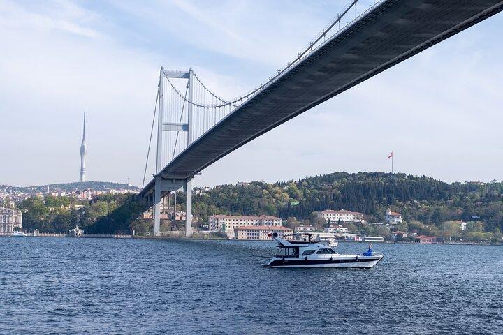 Full-Day Istanbul Old City, Topkapi Palace & Bosphorus Cruise