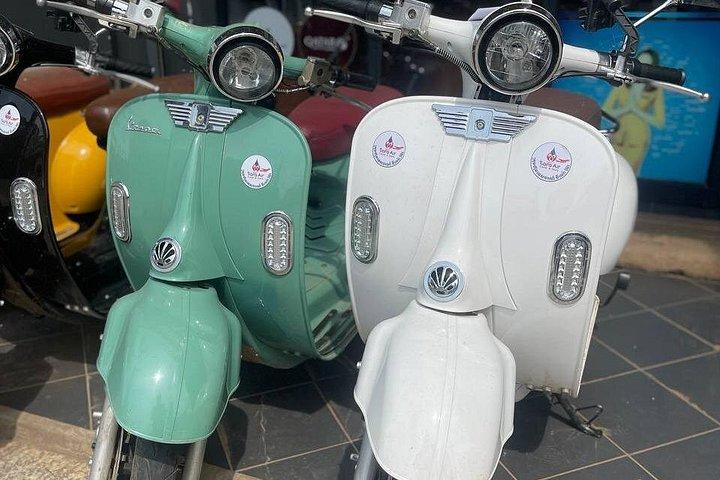 シェムリアップ：小型電動スクーターまたはEバイクツアー