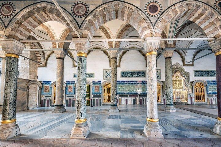 Full-Day Istanbul Old City, Topkapi Palace & Bosphorus Cruise