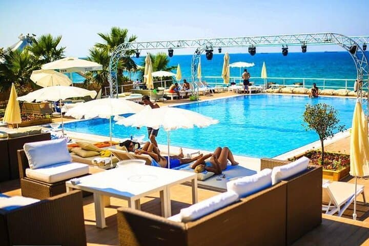 Solar Beach Day Tour from Istanbul with Swimming & Beach Access