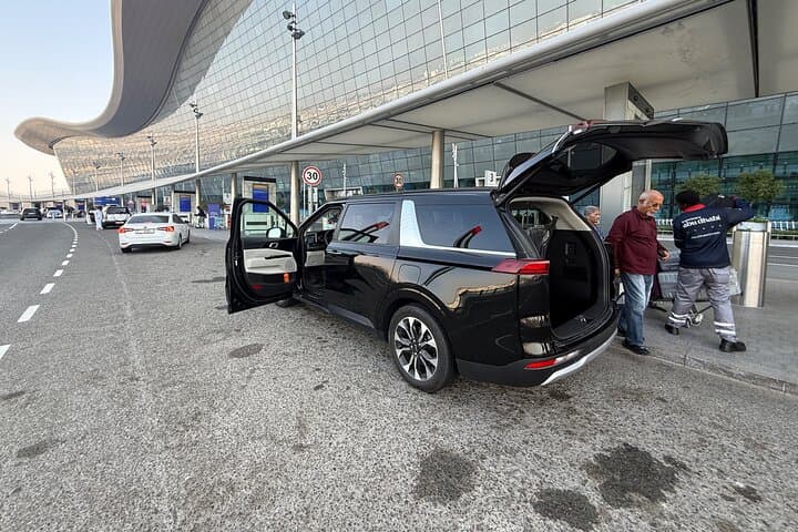 Dubai Airport Transfers: Arrival, Departure & Round-Trip