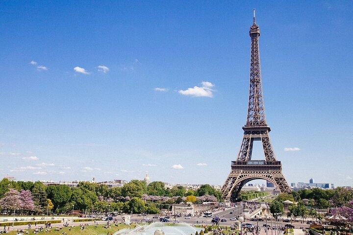 Paris privat flygplatstransfer & sightseeingtur i staden