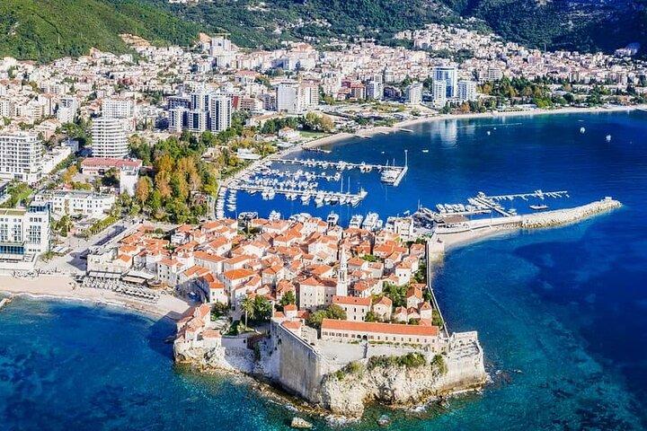 MONTENEGRO Tour (UNESCO Kotor & St. Stefano) da Tirana, Durazzo, Golem