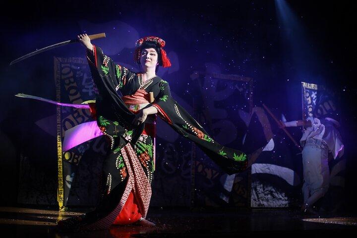 Asakusa : Guidad Japanska Kabaréshow (Taishu Engeki)