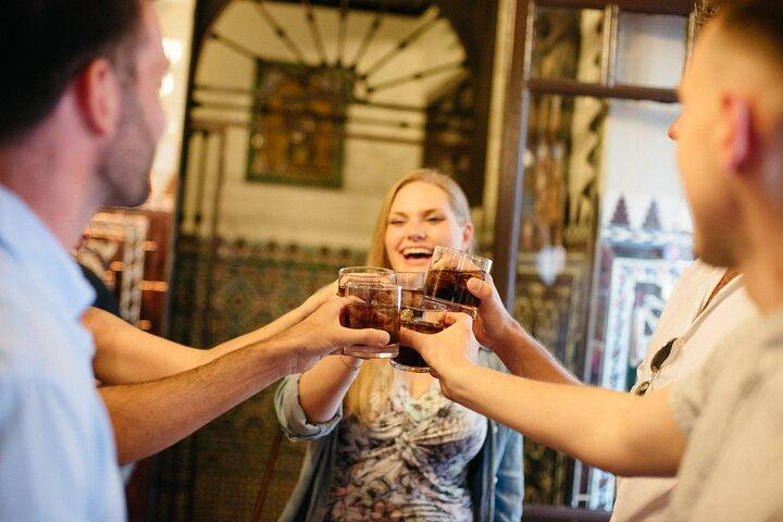 Ultimate Tapas de Sevilha, Vinho e História Small Group Tour