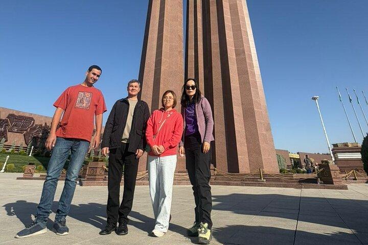 Arenas doradas y noches ardientes 3 días en Turkmenistán