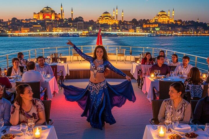 Bosphorus Night Cruise: Dinner, Drinks & Hotel Pickup