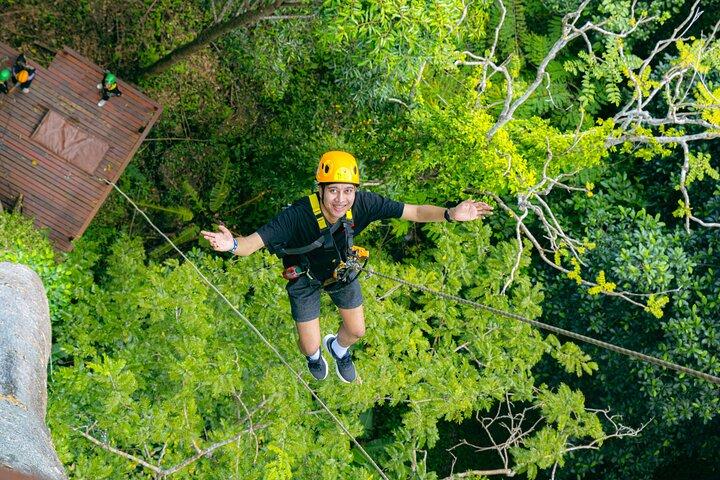 Experiencia en tirolina Hanuman en vuelo Aventura familiar