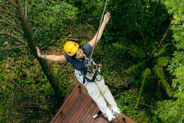 Voler Hanuman Zipline Experience Famille Amicale Aventure
