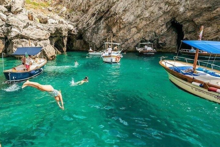 De Positano: Excursão de grupo de barco na costa de Amalfi - dia inteiro