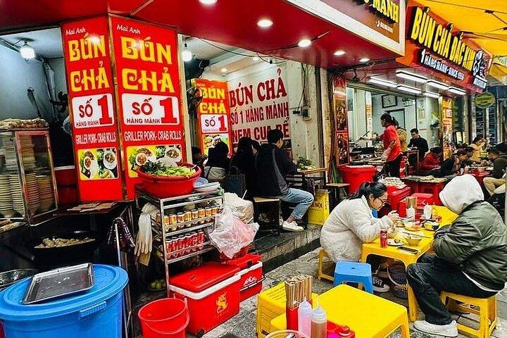 Privé Hanoi Street Food Tour met MICHELIN Hoogtepunten
