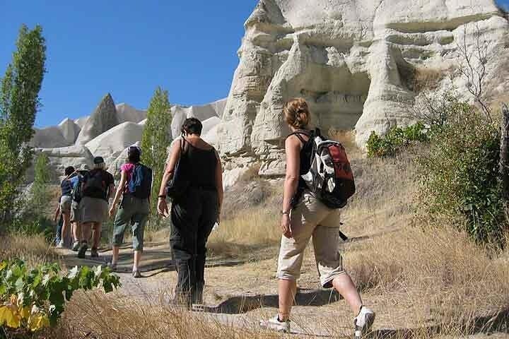 Capadocia Red Tour Zelve Pashabag y Kaymakli Underground City