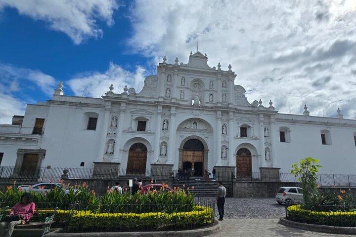 Vandretur i Antigua Guatemala: Historie, kultur og arkitektur