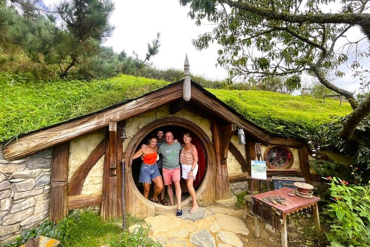 Hobbiton & Rotorua Small Group Day Tour inc Te Puia from Auckland