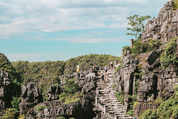 Private Ninh Binh Tour Hoa Lu Trang An Mua Caverna com Guia Local