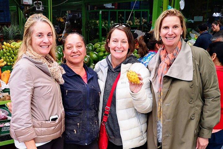 VIP Bogota Stadtrundfahrt : Bauernmarkt, Monserrate, Candelaria, 9 Stunden