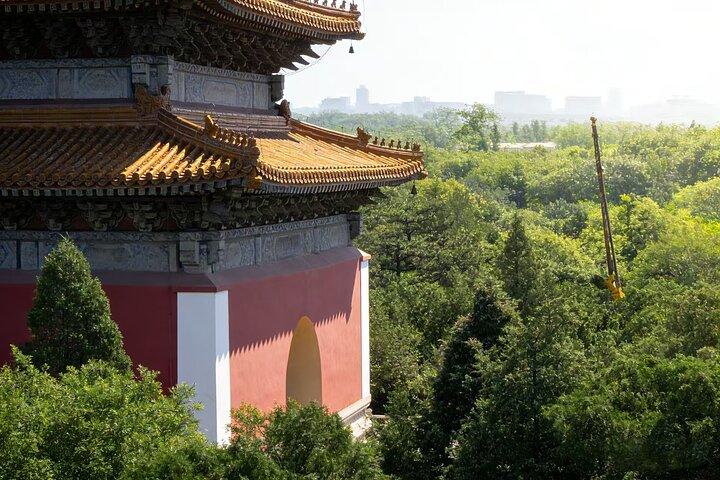 Private Day Tour to Longqing Gorge and Dingling at the Ming Tombs with Lunch and Boat Ride