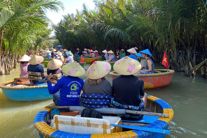 Båttur med kokosnötskorg – ett måste i Hoi An!