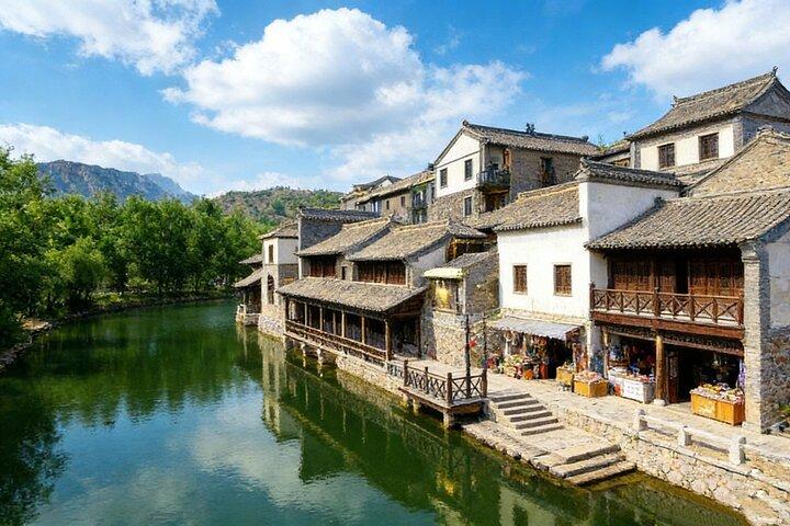 Tour privado a Gubei Water Town y Simatai Great Wall con teleférico y almuerzo
