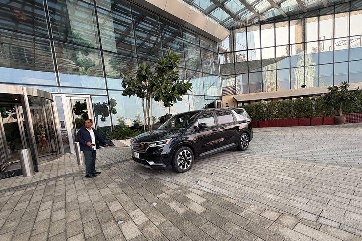 ドバイ空港から藤アイラホテルへのプライベート送迎、またはその逆