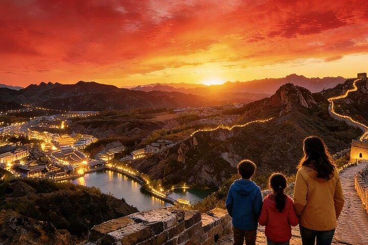 Tour privato di Jinshanling con Vista notturna di Simatai e Gubei Water Town di Pechino