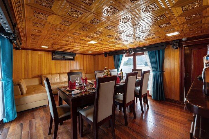 Privécruise vanuit Ha Long Bay - Lan Ha Bay - Bai Tu Long Bay