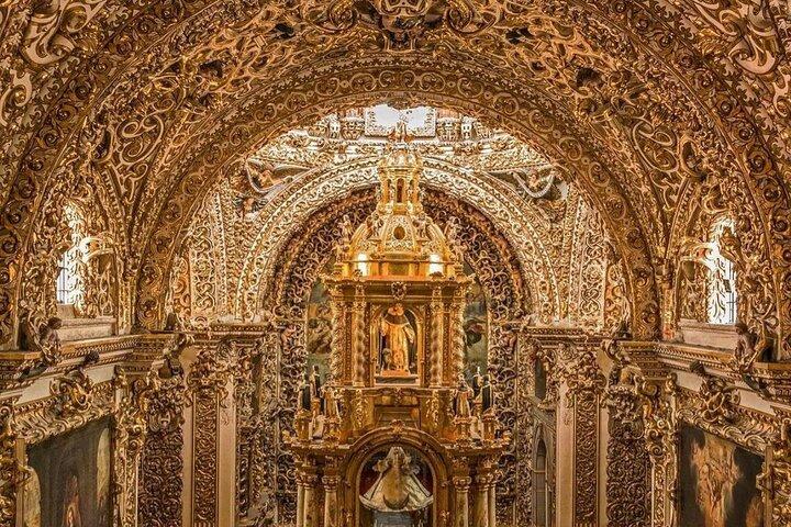 メキシコシティ発プエブラ＆チョルーラ日帰り旅行（ギザの大ピラミッド付き）