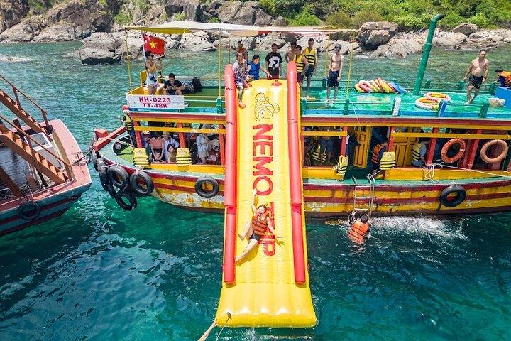 Vietnam : Visite de l'île de Nha Trang en apnée et fête flottante
