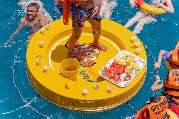 Vietnam : Visite de l'île de Nha Trang en apnée et fête flottante