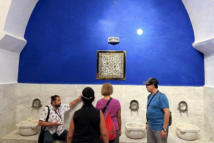 Kusadasi Marche et dégustation de plats turcs Visite en petit groupe