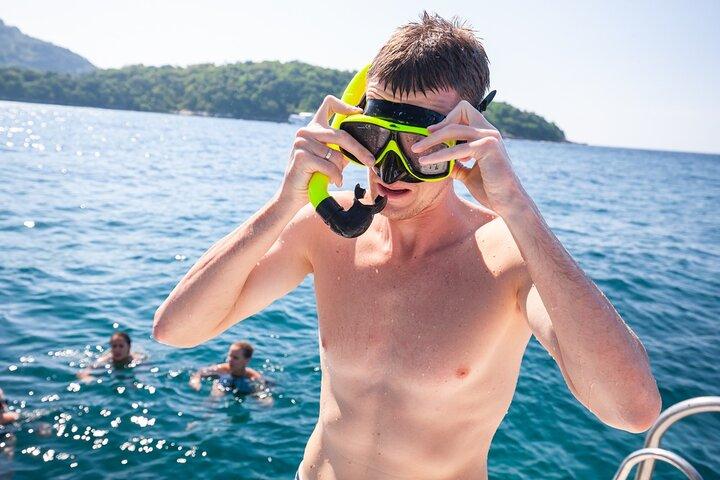 Juego de pesca en la isla Racha desde Phuket