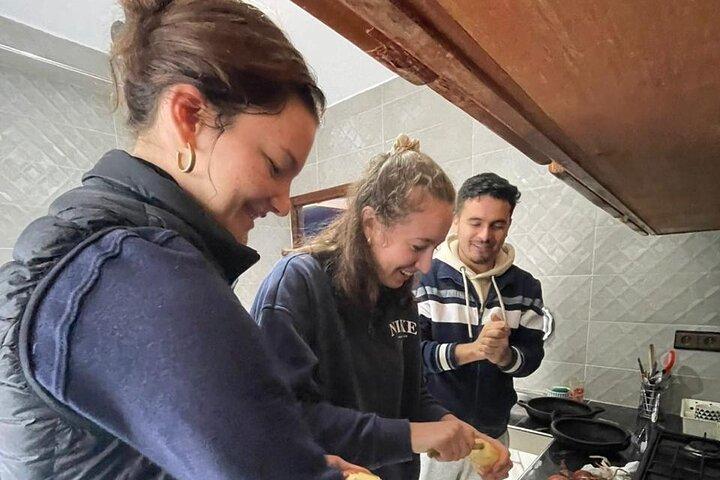 Privat madlavningskursus med familie i Chefchaouen