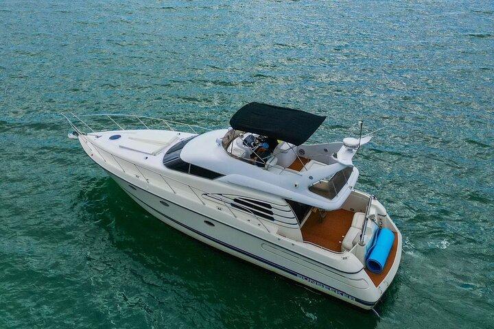 50' Yacht Experience privata a Miami per 12 persone