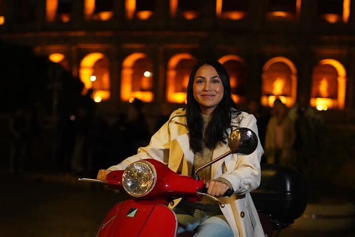 Rome Private Vespa Tour Pick-up from Hotel