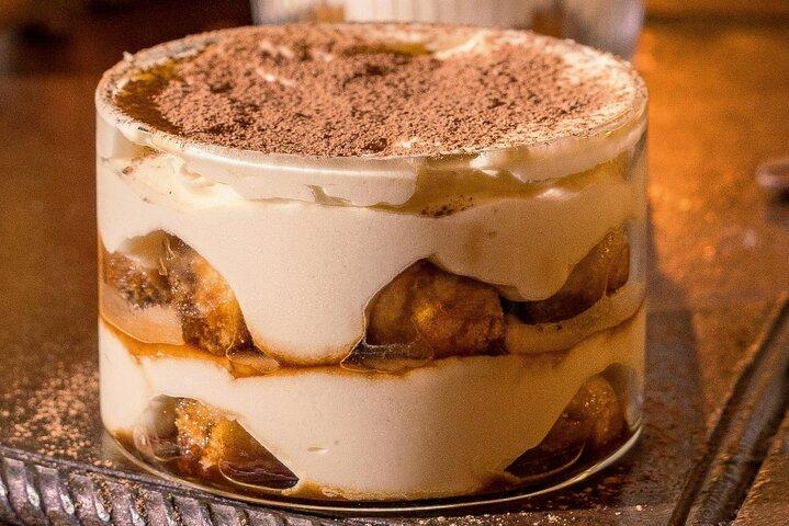 Aprenda a fazer um verdadeiro Tiramisu com uma cafeteira italiana.