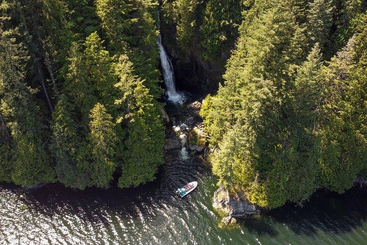 Excursion en zodiaque à Granite Falls par Vancouver Water Adventures