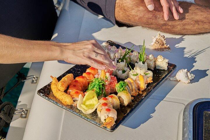 Elafonisi Sunset Luxury Catamaran Cruise: Sushi, Bebidas, Transporte