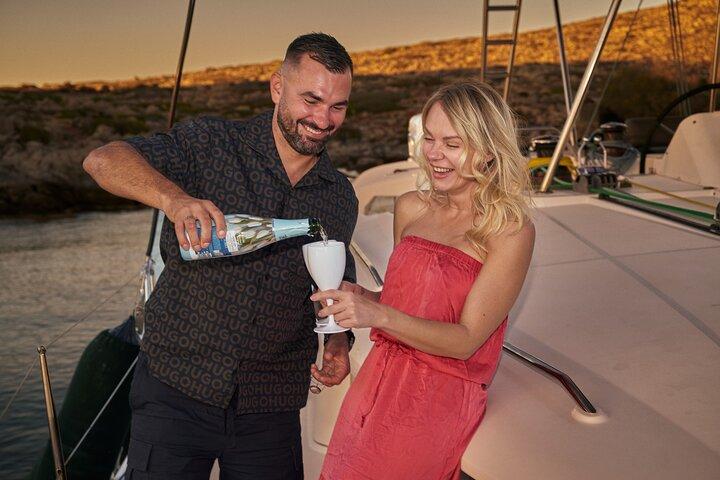 Elafonisi Sunset Luxury Catamaran Cruise: Sushi, Bebidas, Transporte