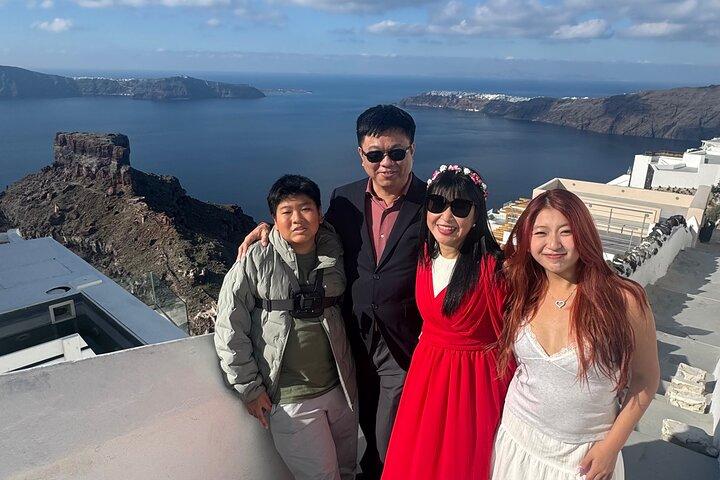 サントリーニ島プライベートカスタムツアー（現地ドライバー付き）