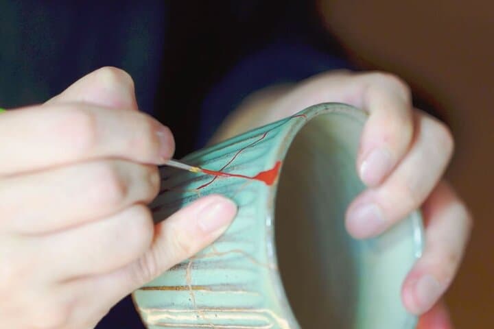 Asakusa 90 Min Traditional Kintsugi Workshop with 23K Gold