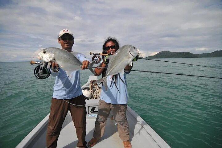 Gemeinsame Langkawi Angeltour mit privater Option