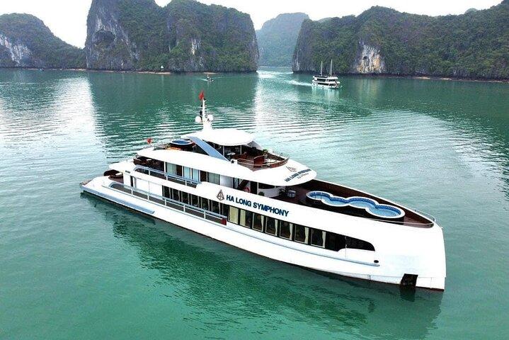 Ha Long Bay Underverk på lyx symfonikryssning