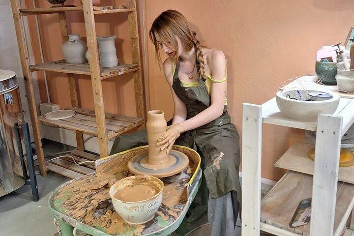 フィレンツェのプライベート粘土花瓶工房と職人