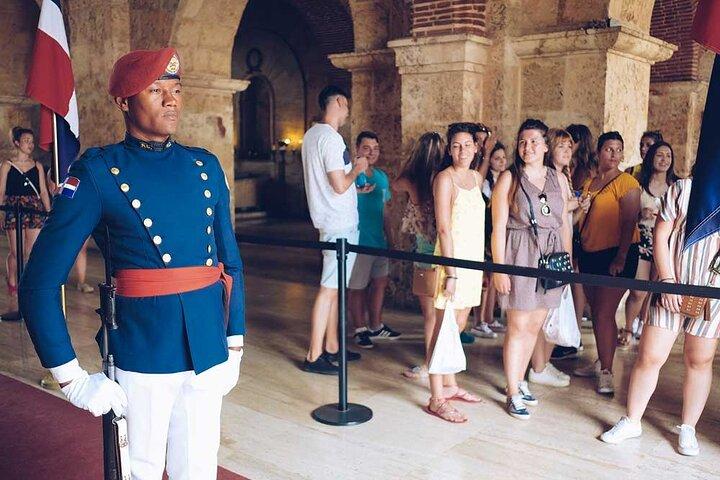 Santo Domingo Dagtour vanuit Punta Cana : Koloniale zone & Tres Ojos